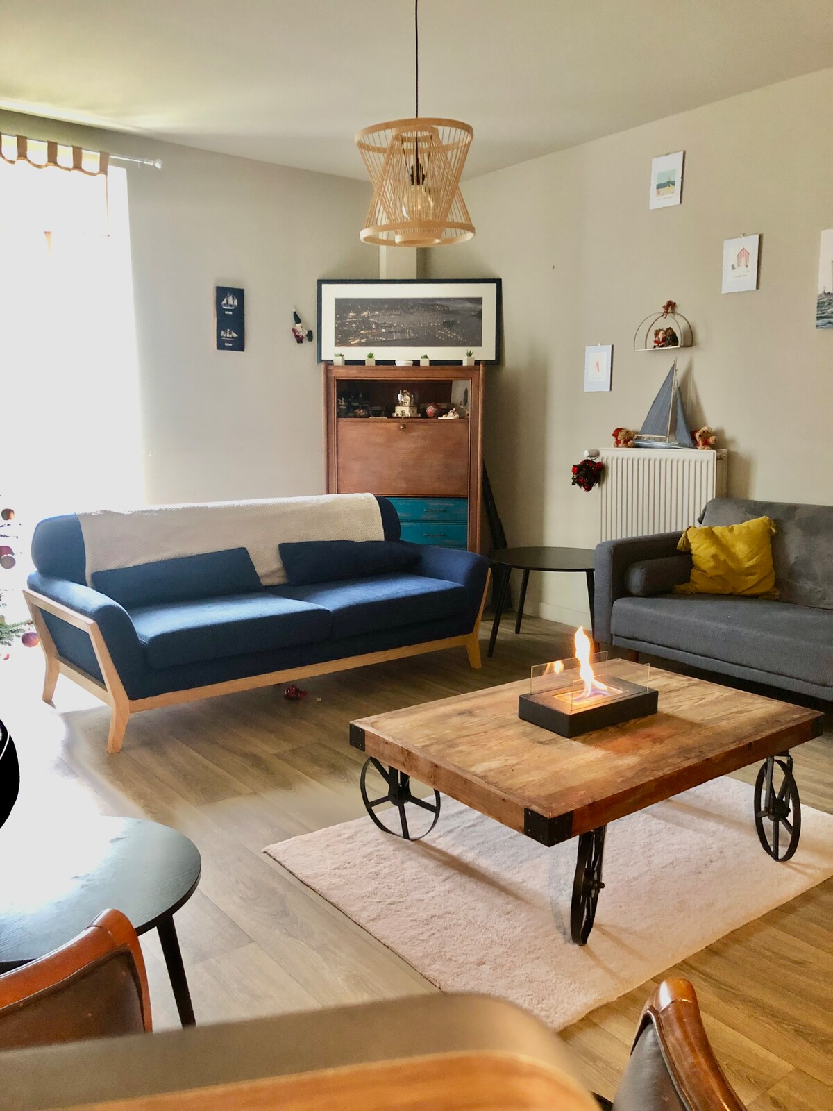 Living room with fireplace